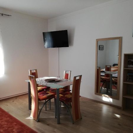 Fuege Vendeghaz Hotel Miskolc Buitenkant foto