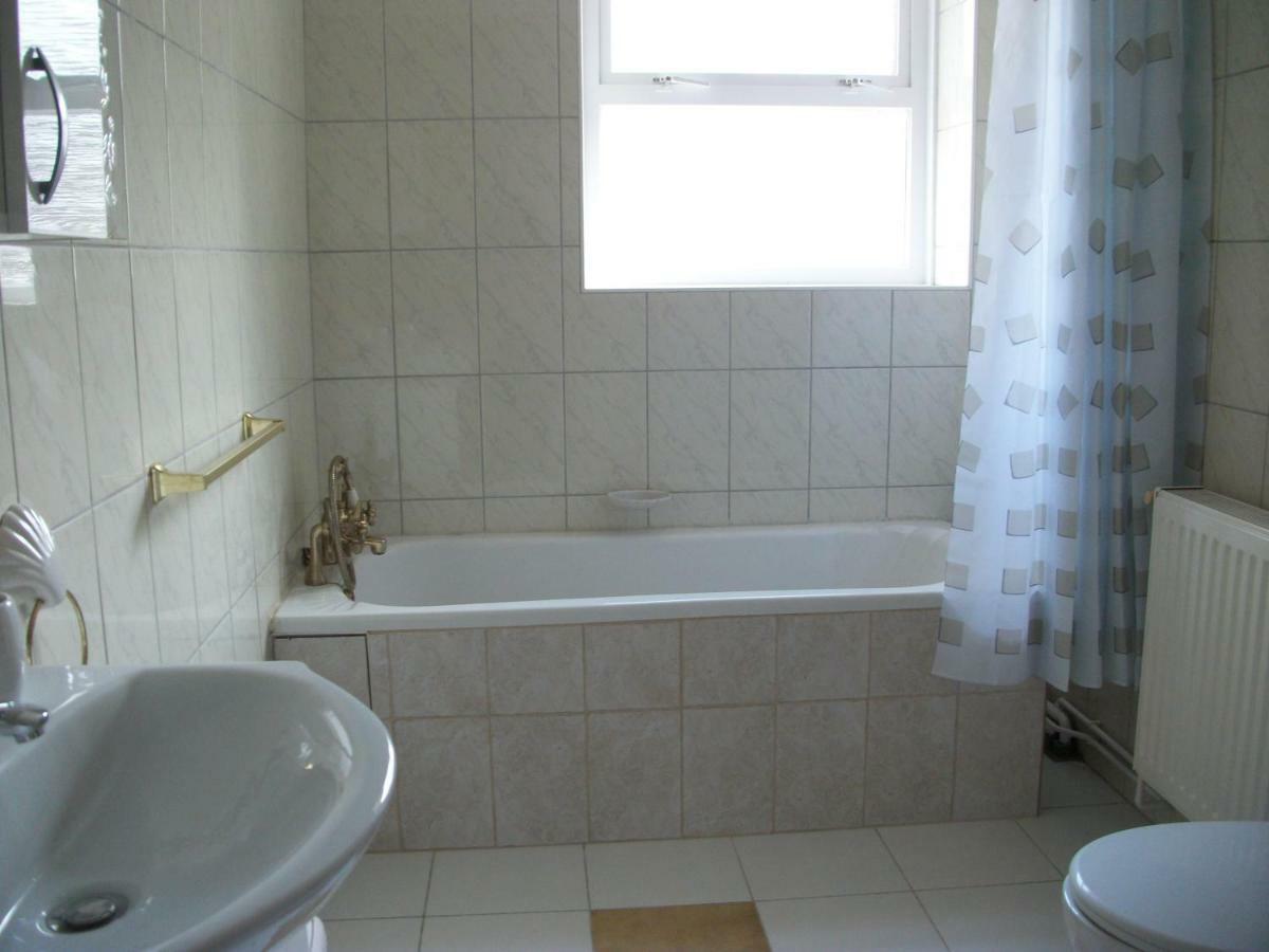 Fuege Vendeghaz Hotel Miskolc Buitenkant foto